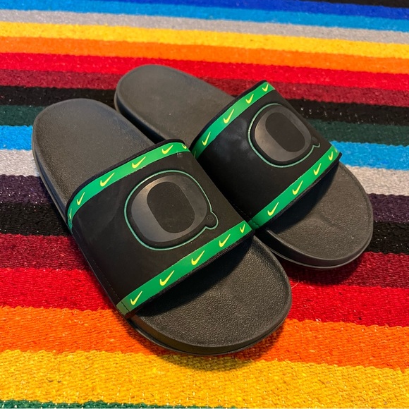 Nike Oregon ducks Slides Slip Ons Mens 7.5 women’s 9 - Picture 8 of 16